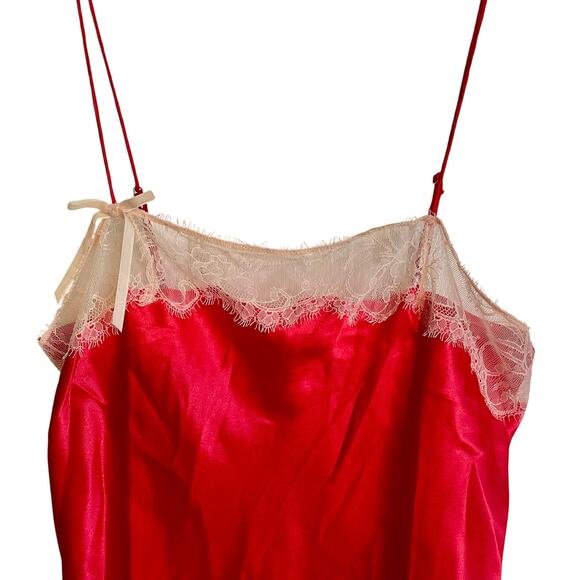 Victoria's Secret Red Satin Chemise Cream Lace Sexy Nightie Lingerie Size Small - Picture 2 of 7